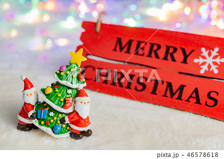 クリスマスイメージ クリスマスツリー サンタクロース イルミネーション 玉ボケ クリスマスイメージ クリスマスツリー サンタクロース イルミネーション 玉ボケ 46578618