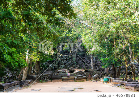 Beng Mealea buddhist temple of Angkor Beng Mealea buddhist temple of Angkor 46578931