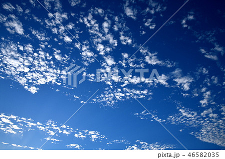 いわし雲の写真素材