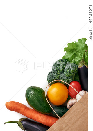 Fresh raw vegetables, we are ready to cook a new healthy dish Fresh raw vegetables, we are ready to cook a new healthy dish 46583071