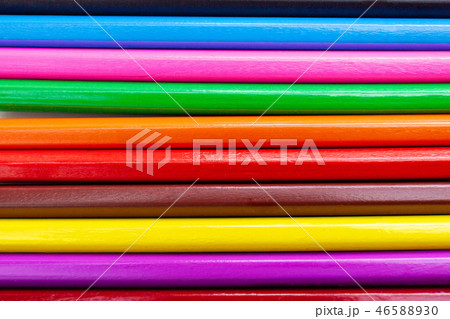 Closeup colorful crayon pencils with rainbow color 46588930
