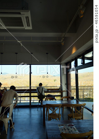 カフェ 女性 カフェ 女性 46591054