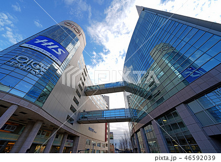 日本の川崎都市景観　武蔵溝ノ口駅（溝の口駅）前などの街並みを望む 46592039