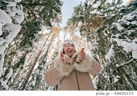 Woman in forest 46600155