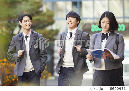 高校生 男 男性 46600931