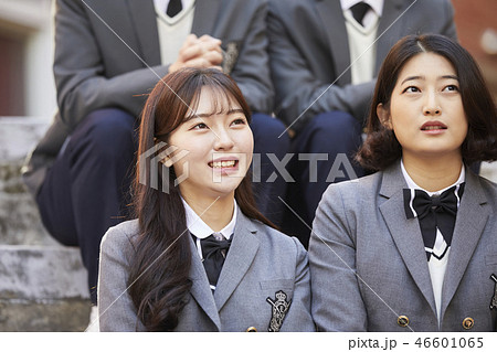高校生 笑顔 微笑 46601065