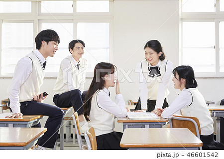高校生 教室 男 46601542