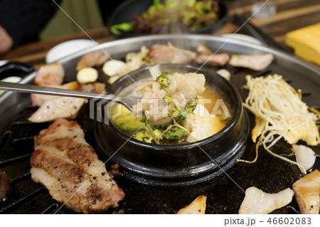 豚肉 メニュー 三枚肉 46602083