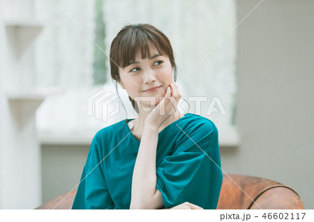 young woman young woman 46602117