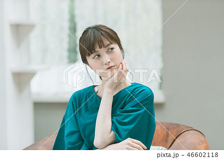young woman young woman 46602118