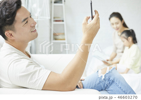 家族 ライフスタイル スマホ 家族 ライフスタイル スマホ 46603270
