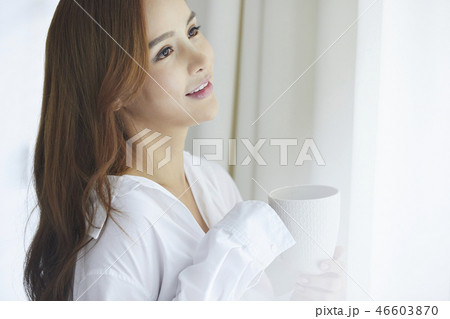 女性 リラックス 女性 リラックス 46603870