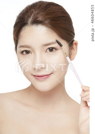 女性　ビューティーシリーズ　メイクアップ 46604855