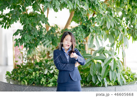 女性 営業 オフィス 女性 営業 オフィス 46605668