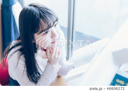 若い女性 46606272