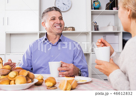 Mature couple have breakfast Mature couple have breakfast 46612832