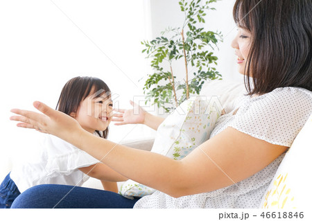 お母さんとこども お母さんとこども 46618846