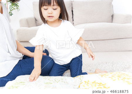 お母さんとこども お母さんとこども 46618875
