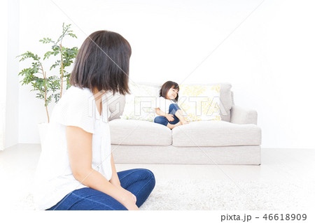 お母さんとこども 46618909