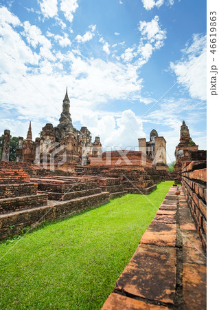 Wat Mahathat Temple in Sukhothai Historical Park Wat Mahathat Temple in Sukhothai Historical Park 46619863