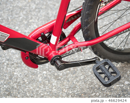 子供用自転車 ペダルとギアクランクの写真素材 [46629424] - PIXTA