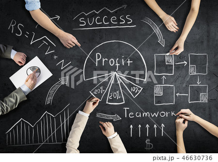 Businessteam working in collaboration Businessteam working in collaboration 46630736