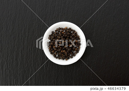 ブラックペッパー 46634379