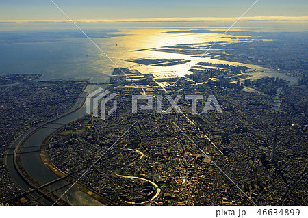 都市風景　／東京湾逆光、空撮、2018撮影 46634899