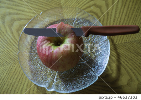リンゴ りんご フルーツ 46637303
