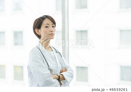 女医 オフィス 医療イメージ 46639261