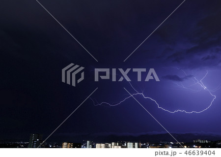 夜の雷　災害 46639404