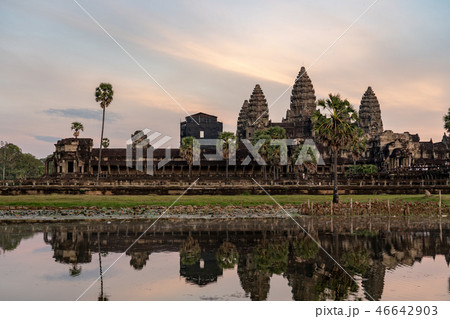 【絶景】カンボジア・アンコールワット サンセット 【絶景】カンボジア・アンコールワット サンセット 46642903