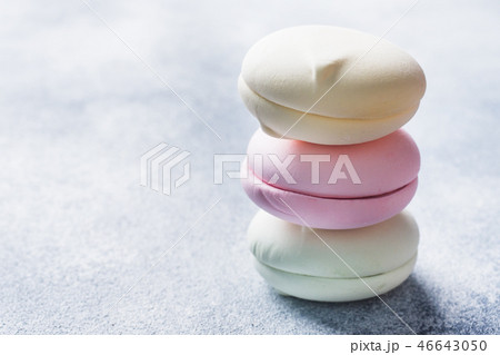 Large round marshmallows of different colors Large round marshmallows of different colors 46643050
