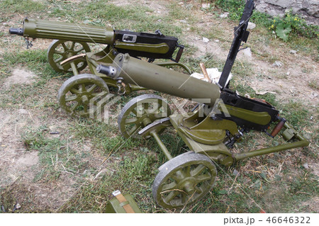 Maxim Gun Maxim Gun 46646322