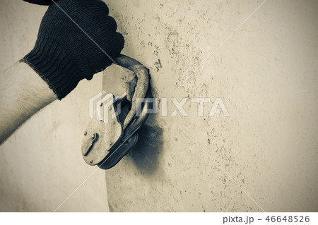 The thief opens the old lock. Safe storage 46648526