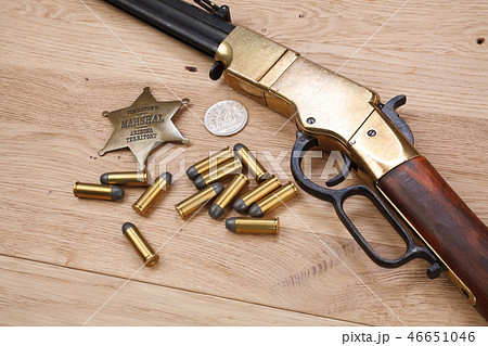Wild west period repeating rifle with ammunition 46651046