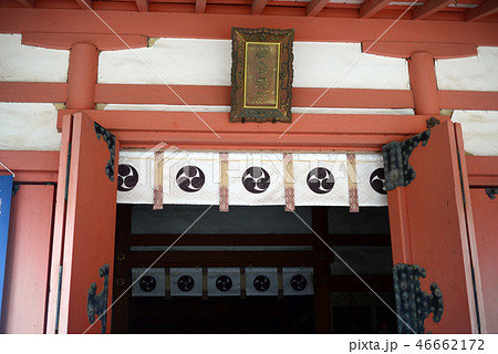 服部住吉神社拝殿-7 46662172
