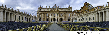View panoramic St. Peter's Square at the Vatican View panoramic St. Peter's Square at the Vatican 46662626