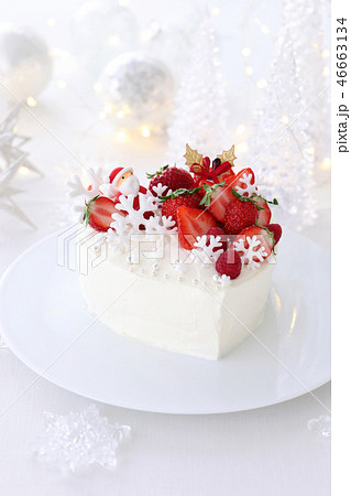 クリスマスケーキ いちごのケーキ ハートのケーキ クリスマスケーキ いちごのケーキ ハートのケーキ 46663134