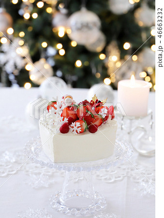 クリスマスケーキ　いちごのケーキ　ハートのケーキ 46663232