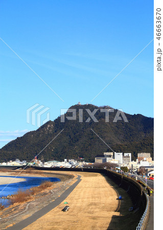 岐阜市　長良川と岐阜城の風景 46663670