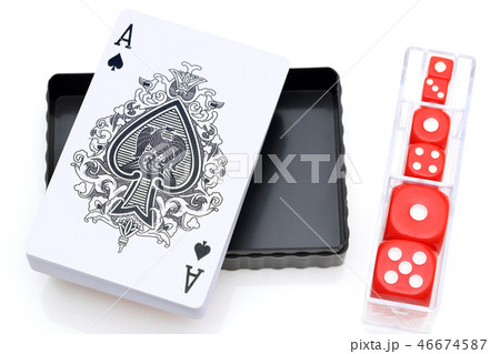 トランプ　サイコロ 46674587