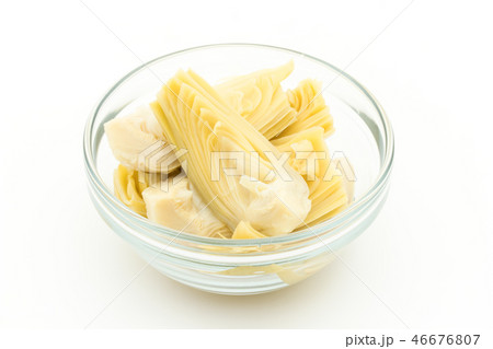 アーティチョークの芯: Artichoke hearts 46676807