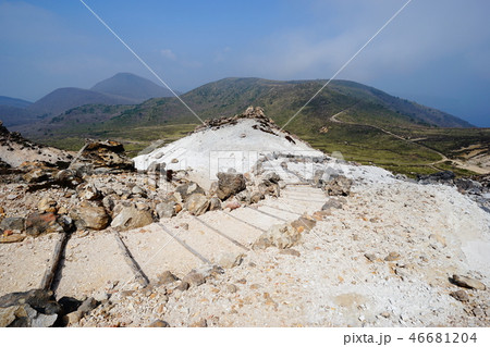 恵山登山道からの海向山 恵山登山道からの海向山 46681204
