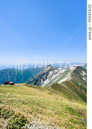 春の谷川岳登山 (トマノ耳より肩ノ小屋方面を望む) 春の谷川岳登山 (トマノ耳より肩ノ小屋方面を望む) 46685826