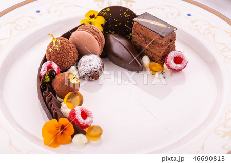 chocolate Babylon. A dessert from different grades 46690813