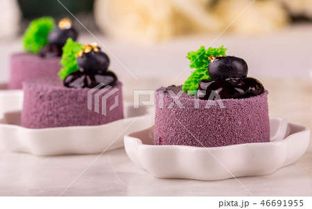 A currant dessert with chocolate and berry A currant dessert with chocolate and berry 46691955