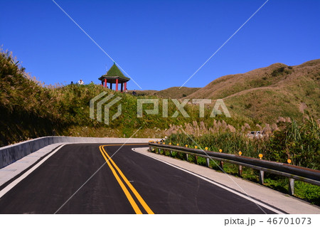 青空 青い空 ブルースカイ 46701073