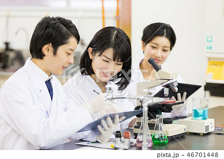 研究室 開発 実験室 臨床検査 バイオテクノロジー 新薬 研究室 開発 実験室 臨床検査 バイオテクノロジー 新薬 46701448