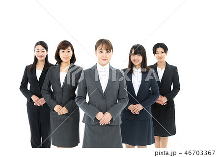 複数　ビジネス　女性 46703367